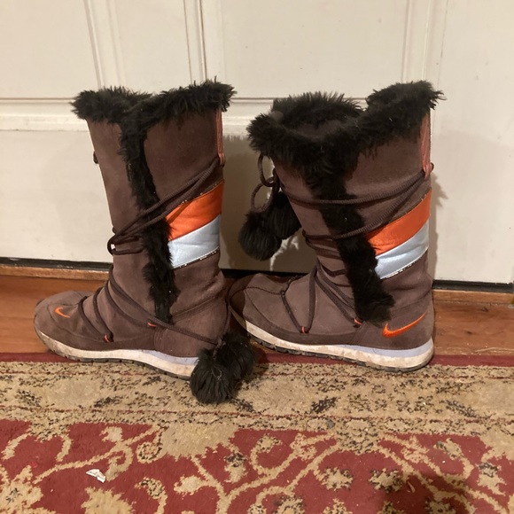 Nike Suede Tall Winter Boots Lace and Zip Sz 8 - Picture 4 of 10